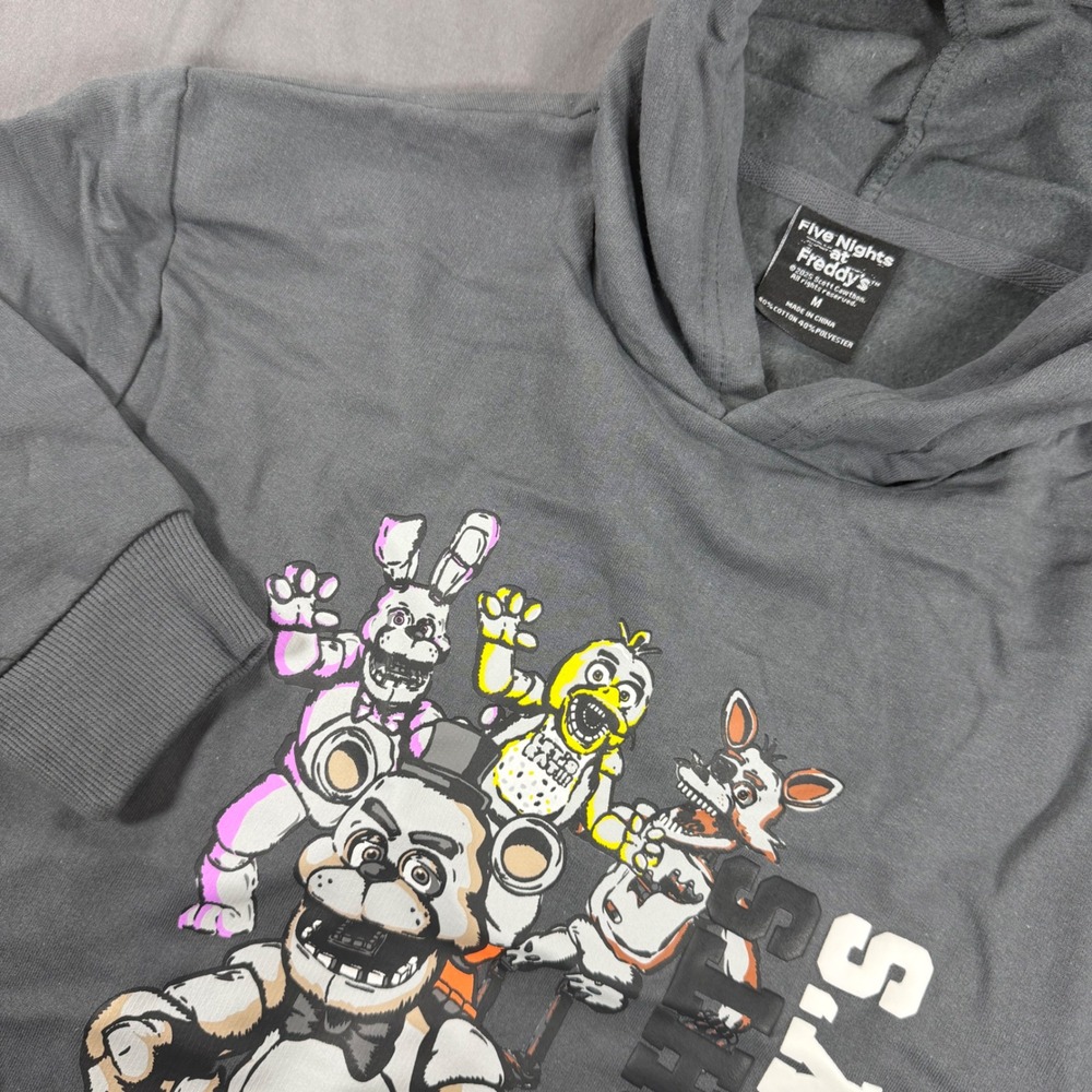 Five Nights at Freddys Kids Hoodie Gray Graphic Sweatshirt Size M Freddy Fazbear